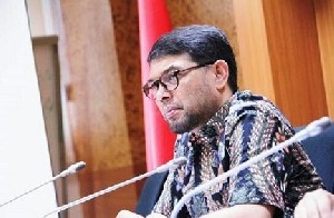 Gagasan Evaluasi Lembaga Wali Nanggroe ala Nasir Djamil