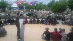 Kawal Komitmen Plt Gubernur, Mahasiswa Gelar Mimbar Bebas