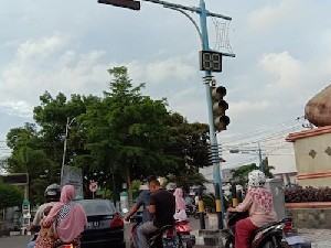 Baterai Traffic Light Depan Pendopo Bupati Bireuen Digasak Pencuri