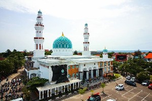 Masjid Oman Minta Dikembalikan ke Pemko