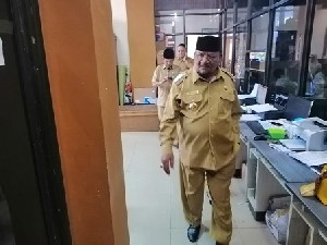 Pastikan Pelayanan, Bupati Bireuen Sidak Ke Disdukcapil