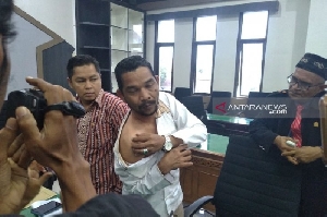 Lebam Dipukuli Polisi, Cagee: Saya Tak Bisa Bayangkan Jika Terjadi di Luar Gedung Dewan