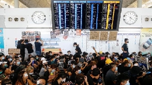 Sempat Terjebak di Bandara, 92 WNI Pulang dari Hong Kong