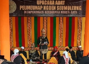 Upacara Adat Seumuleung Raja Daya