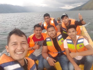 Hanya Rp 10 Ribu Sudah Bisa Keliling Laut Tawar