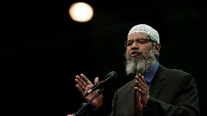 Polisi Malaysia Periksa Zakir Naik Terkait Ujaran Kebencian