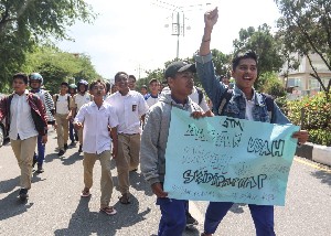 Mendikbud Terbitkan Surat Edaran Cegah Pelajar Ikut Demo