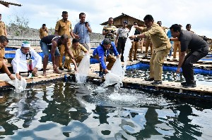 Wali Kota Resmikan Keramba Ceurucok Ulee Lheu