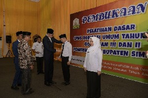 Buka Latsar CPNS Simeulue, Plt Gubernur Ingatkan Profesionalitas Pegawai