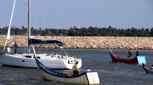 Kapal Pesiar Milik Warga Inggris Terdampar di Lhokseumawe